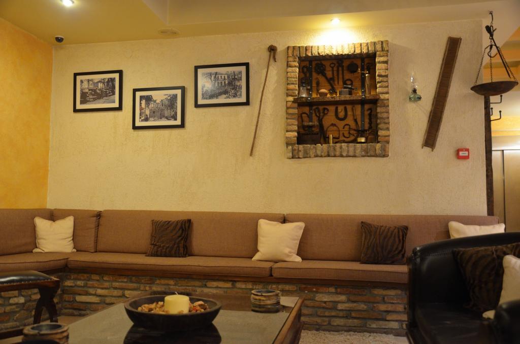 Anesis Hotel Kalavryta Extérieur photo